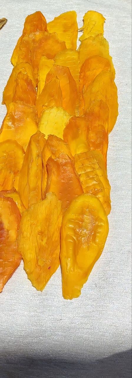 انبه برگ قلم