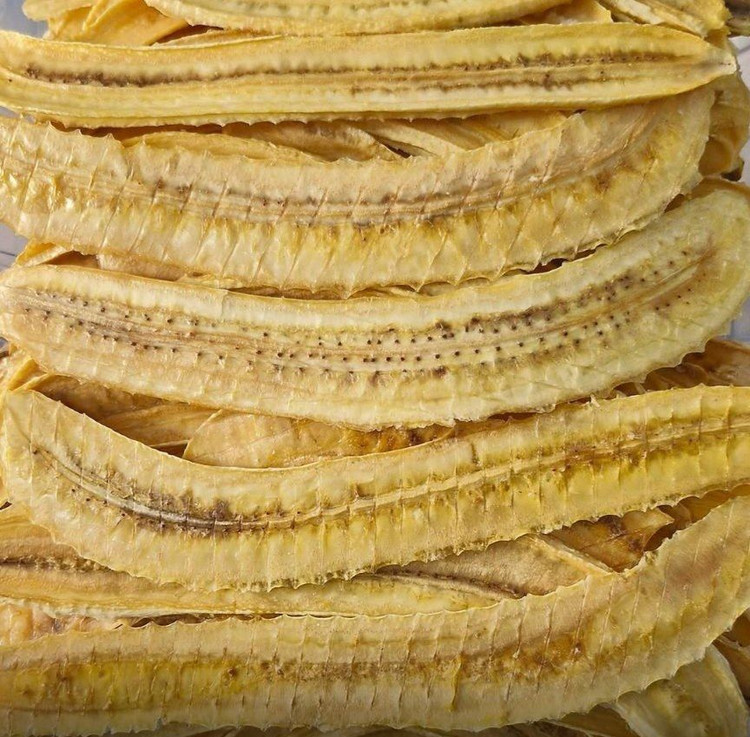 موز خشک